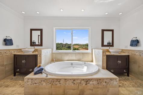 10 Lockton Lane Novato CA 94945