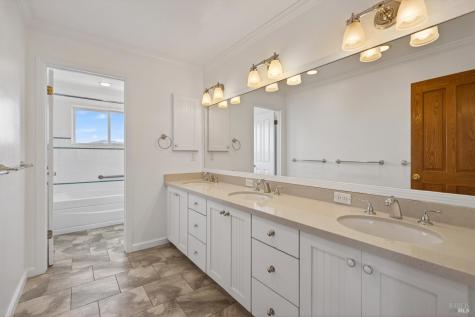 10 Lockton Lane Novato CA 94945