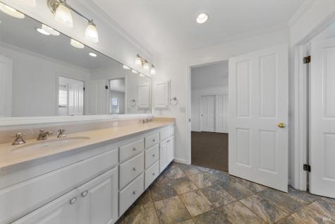 10 Lockton Lane Novato CA 94945