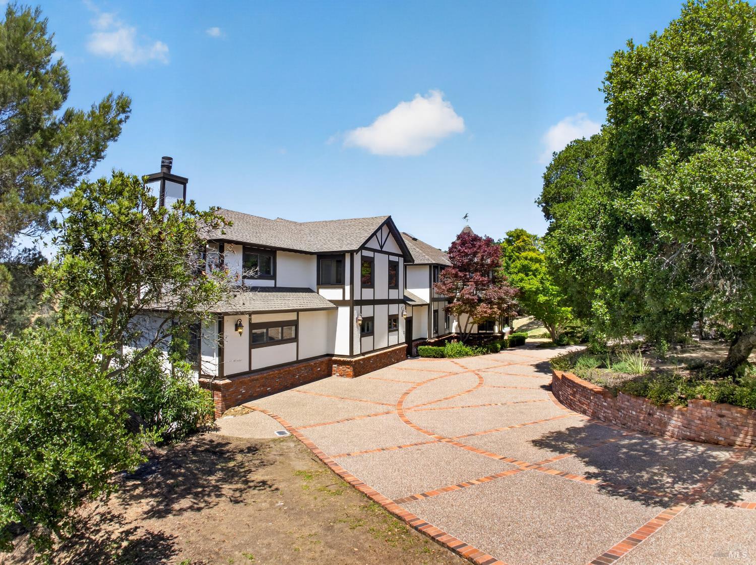 10 Lockton Lane Novato CA 94945