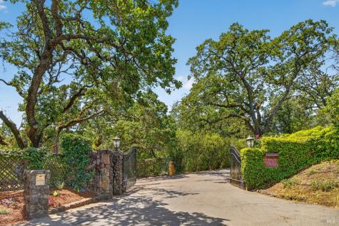 10 Lockton Lane Novato CA 94945