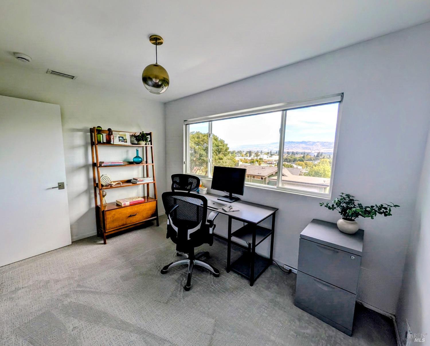 211 Hill Boulevard Petaluma CA 94952