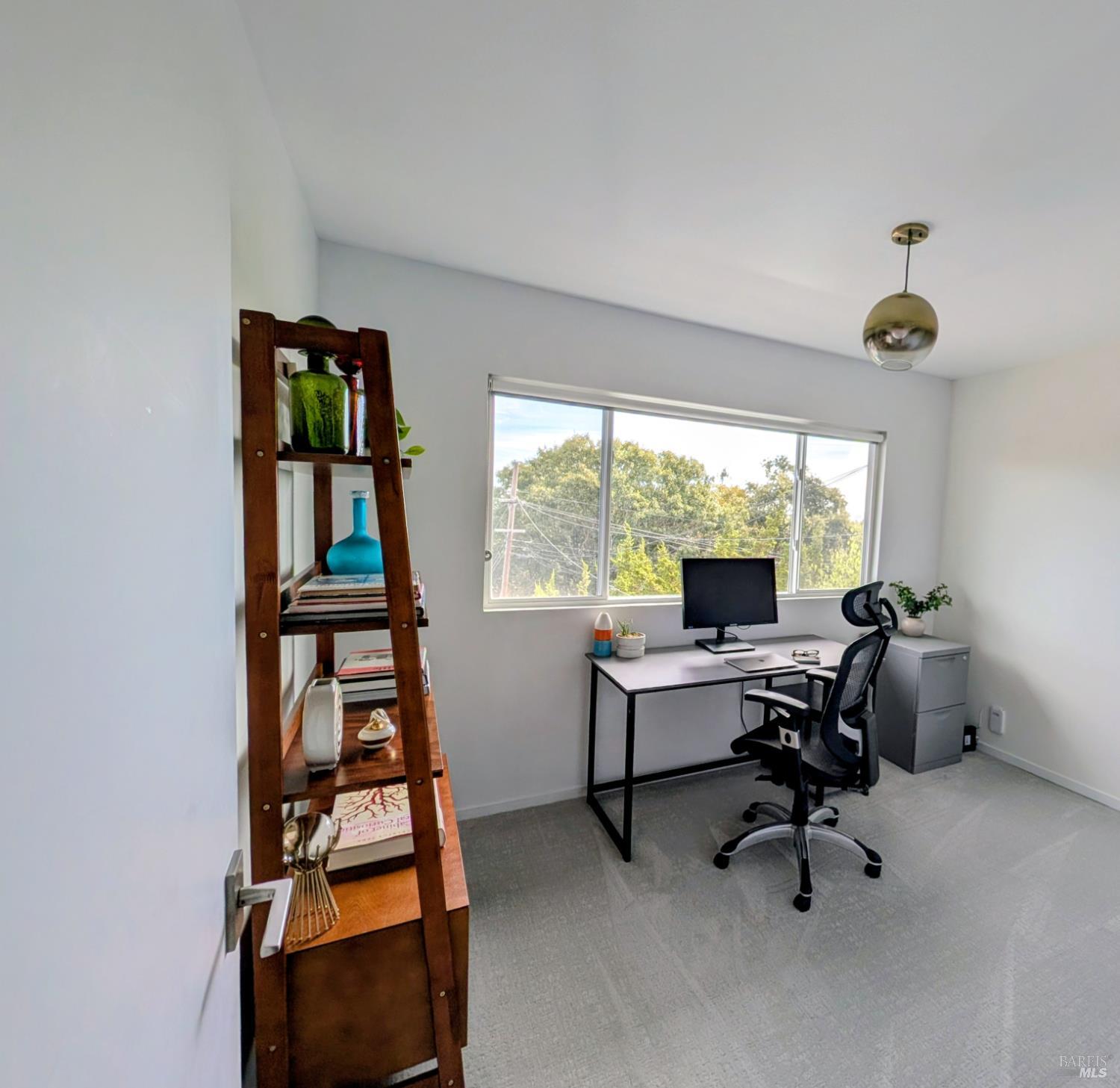 211 Hill Boulevard Petaluma CA 94952
