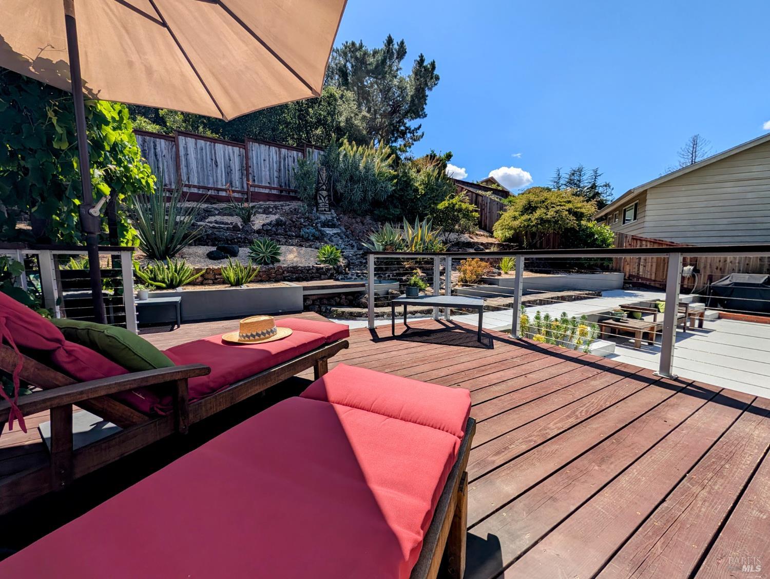 211 Hill Boulevard Petaluma CA 94952