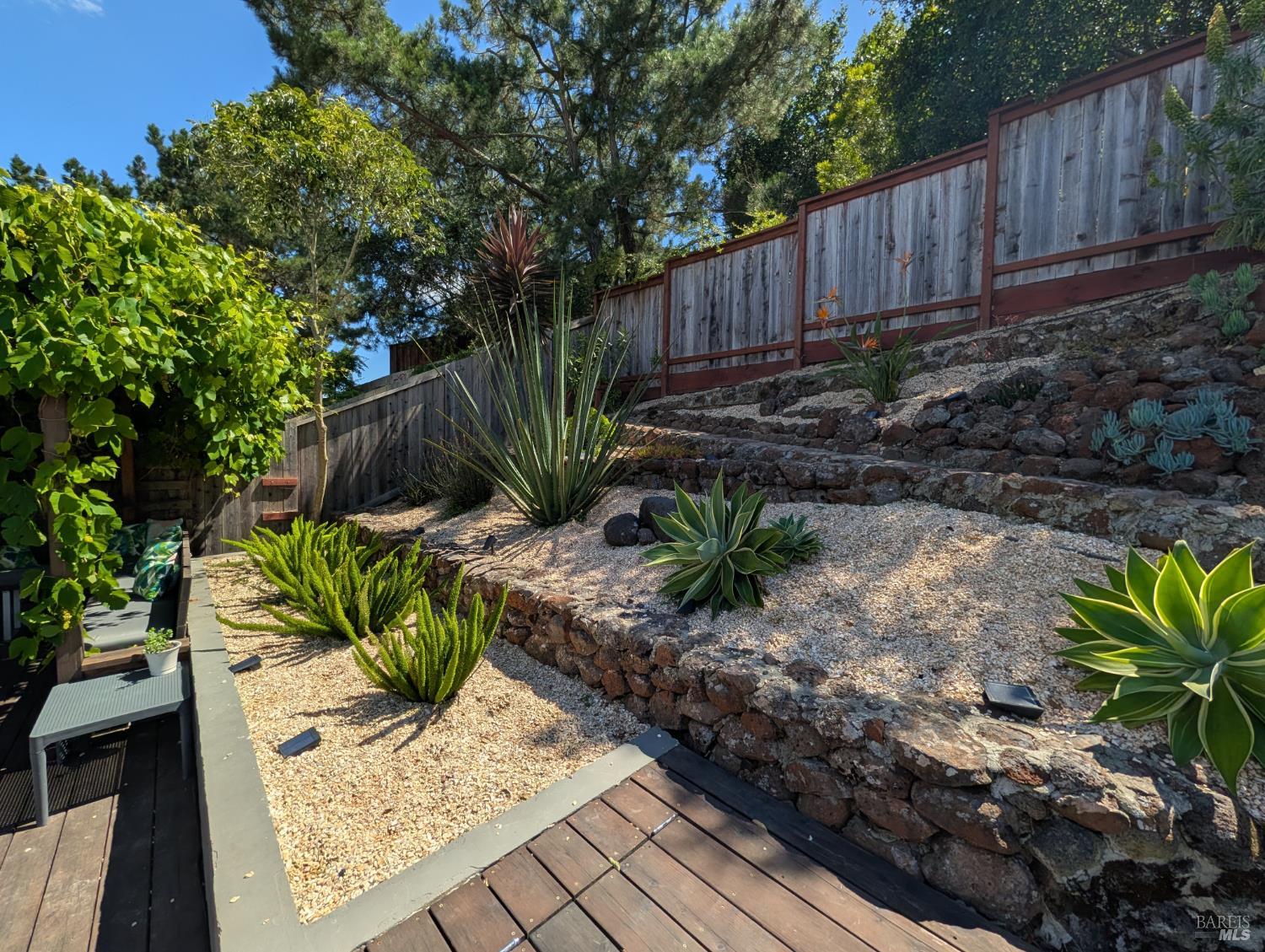 211 Hill Boulevard Petaluma CA 94952