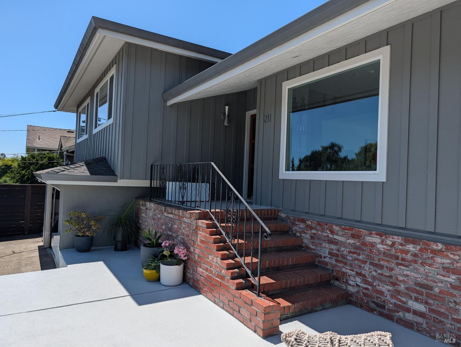 211 Hill Boulevard Petaluma CA 94952