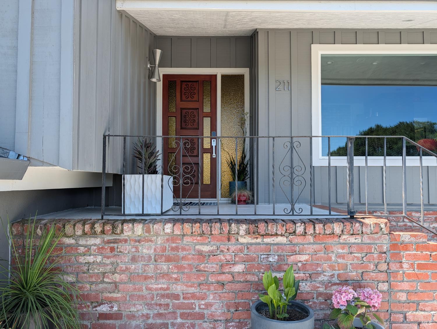 211 Hill Boulevard Petaluma CA 94952