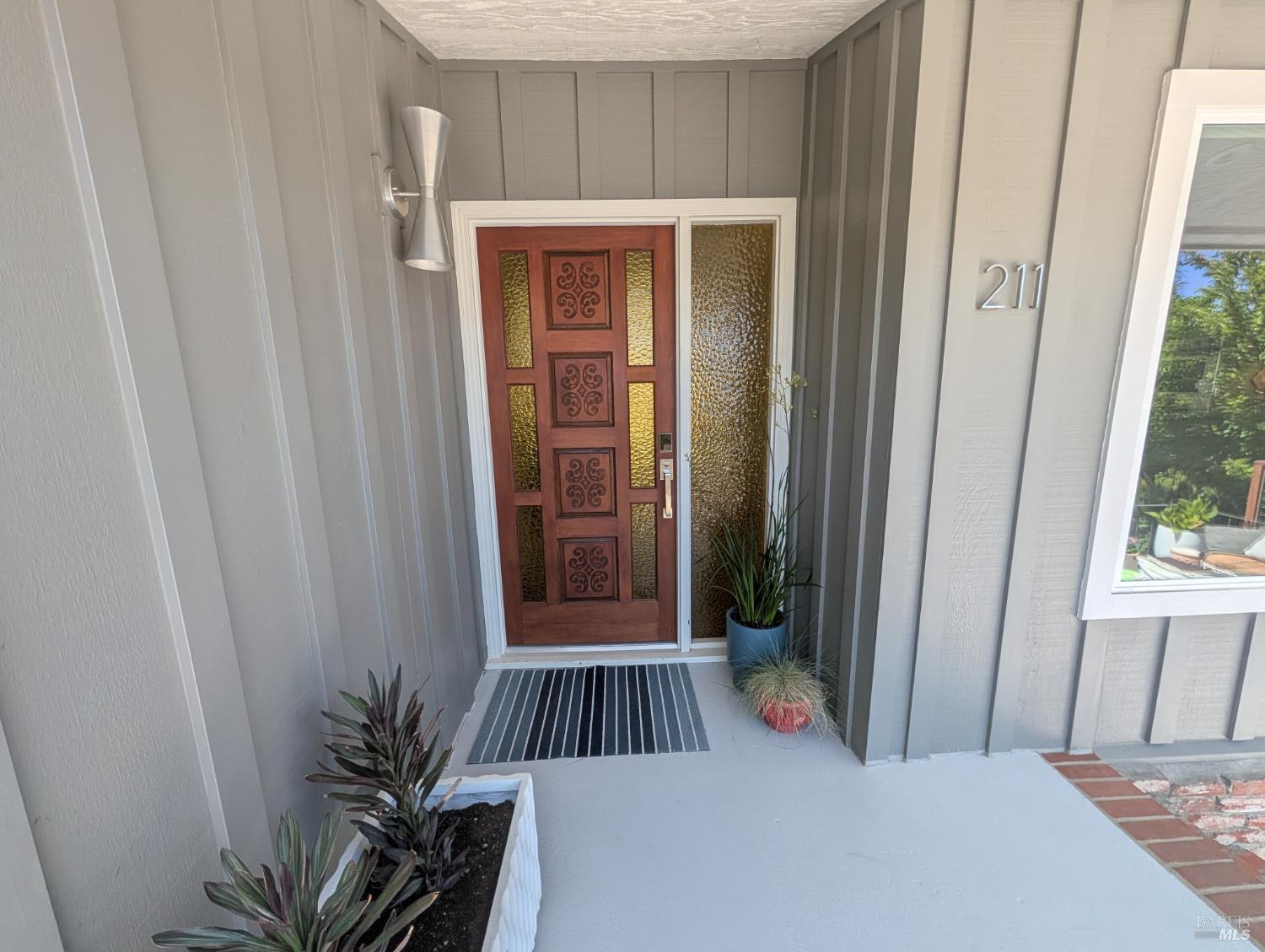 211 Hill Boulevard Petaluma CA 94952