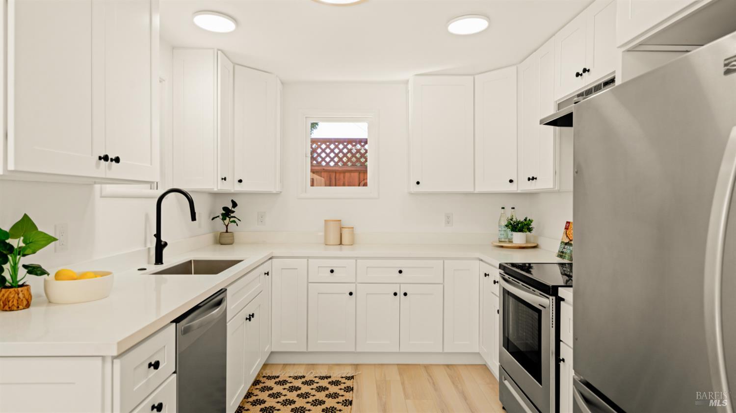 23 Grande Vista Novato CA 94947