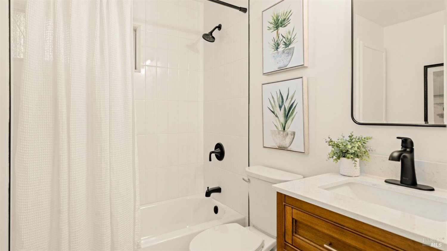 23 Grande Vista Novato CA 94947