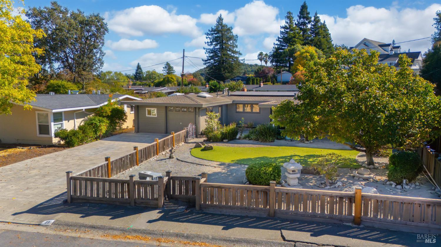 23 Grande Vista Novato CA 94947