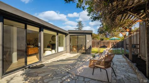 23 Grande Vista Novato CA 94947
