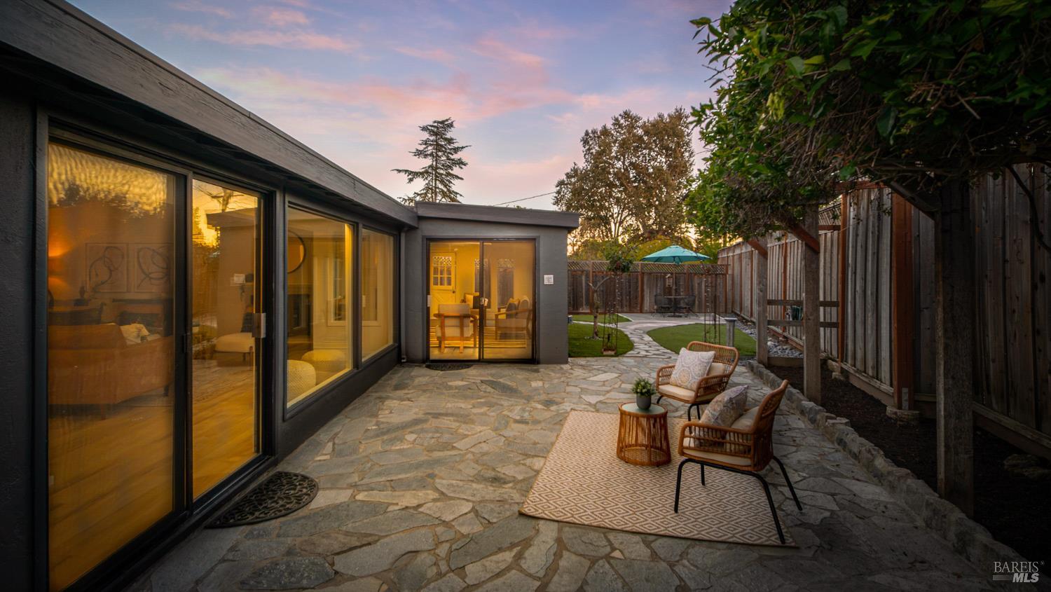 23 Grande Vista Novato CA 94947