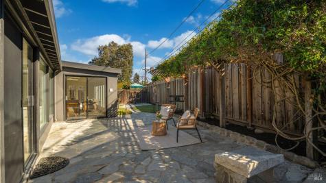 23 Grande Vista Novato CA 94947