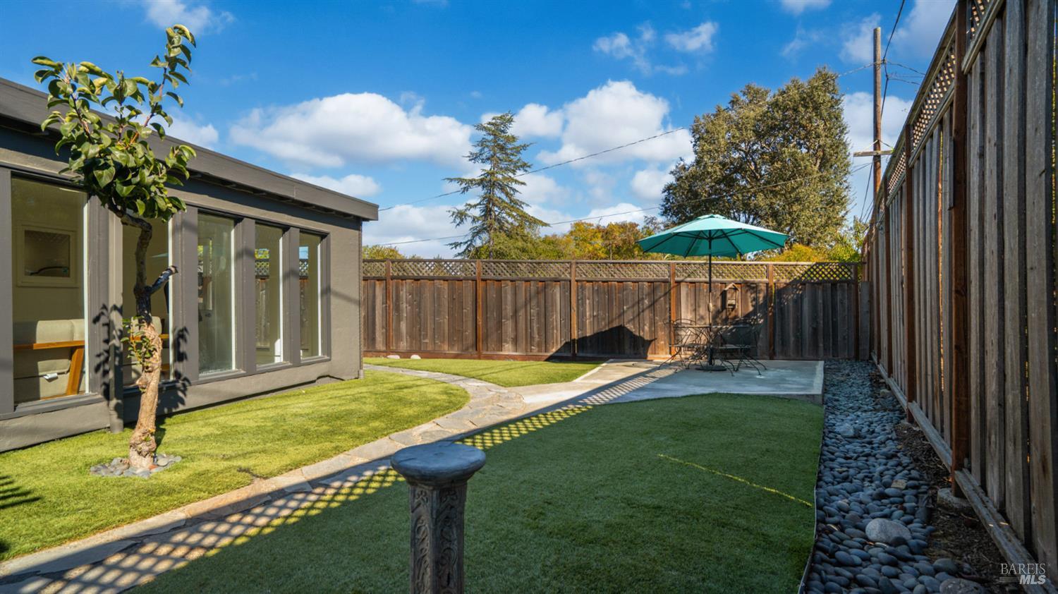 23 Grande Vista Novato CA 94947
