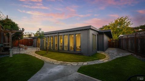 23 Grande Vista Novato CA 94947