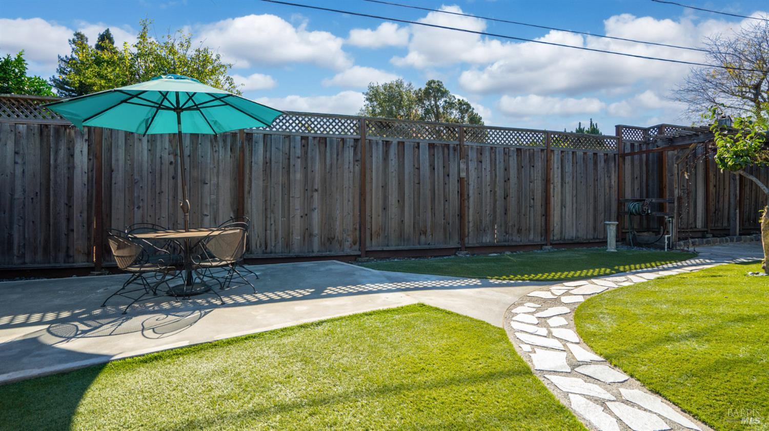 23 Grande Vista Novato CA 94947