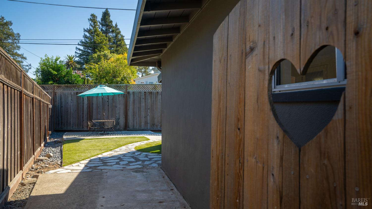 23 Grande Vista Novato CA 94947