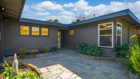 23 Grande Vista Novato CA 94947
