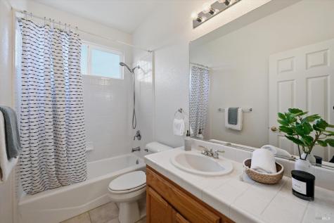 366 Breeden Street Santa Rosa CA 95409