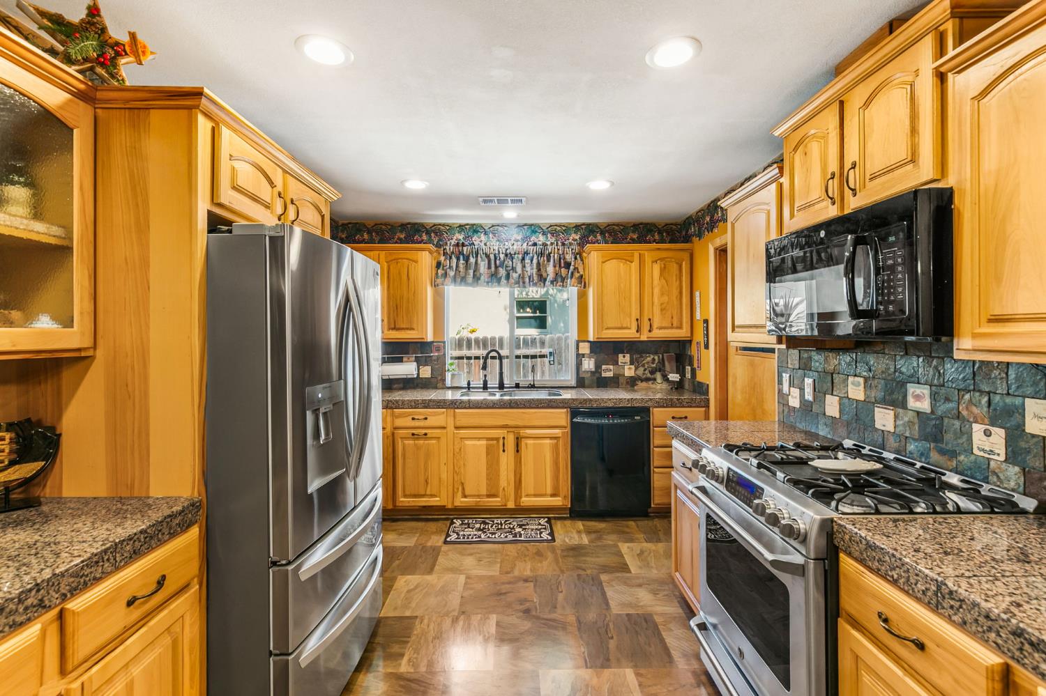 2533 Cambon Way Sacramento CA 95821