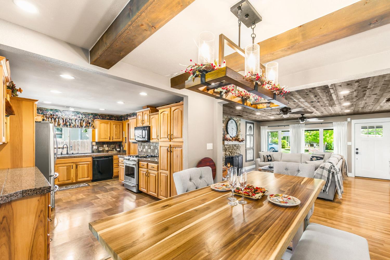 2533 Cambon Way Sacramento CA 95821