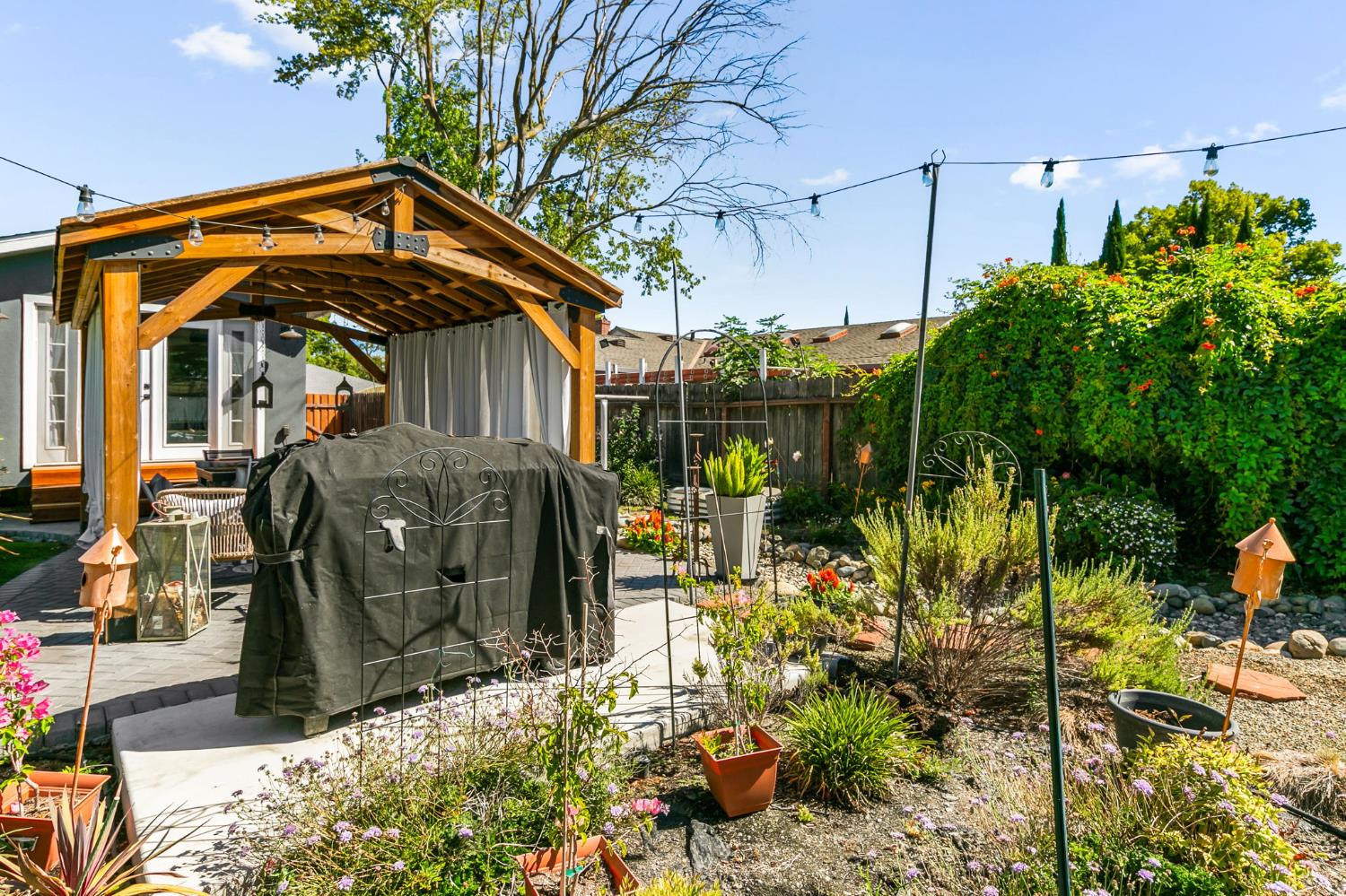 2533 Cambon Way Sacramento CA 95821