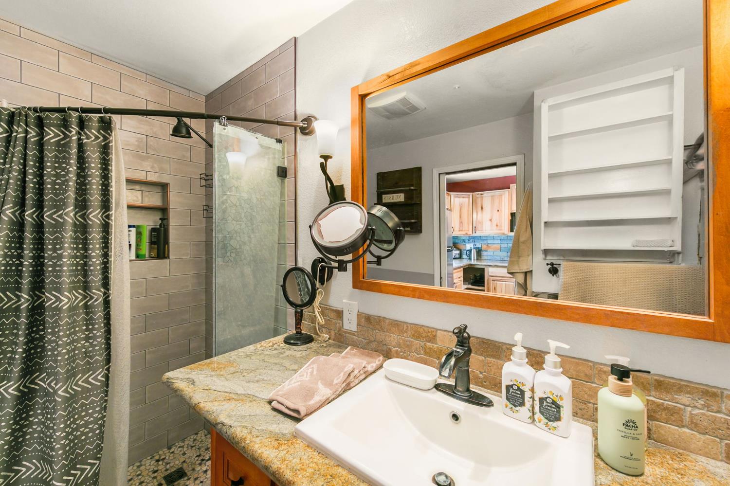 2533 Cambon Way Sacramento CA 95821