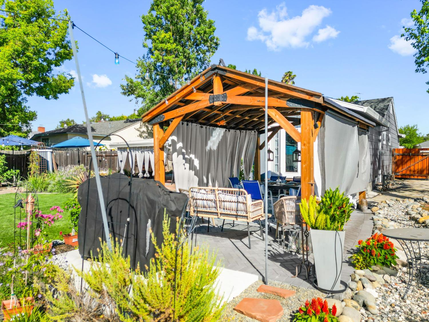 2533 Cambon Way Sacramento CA 95821