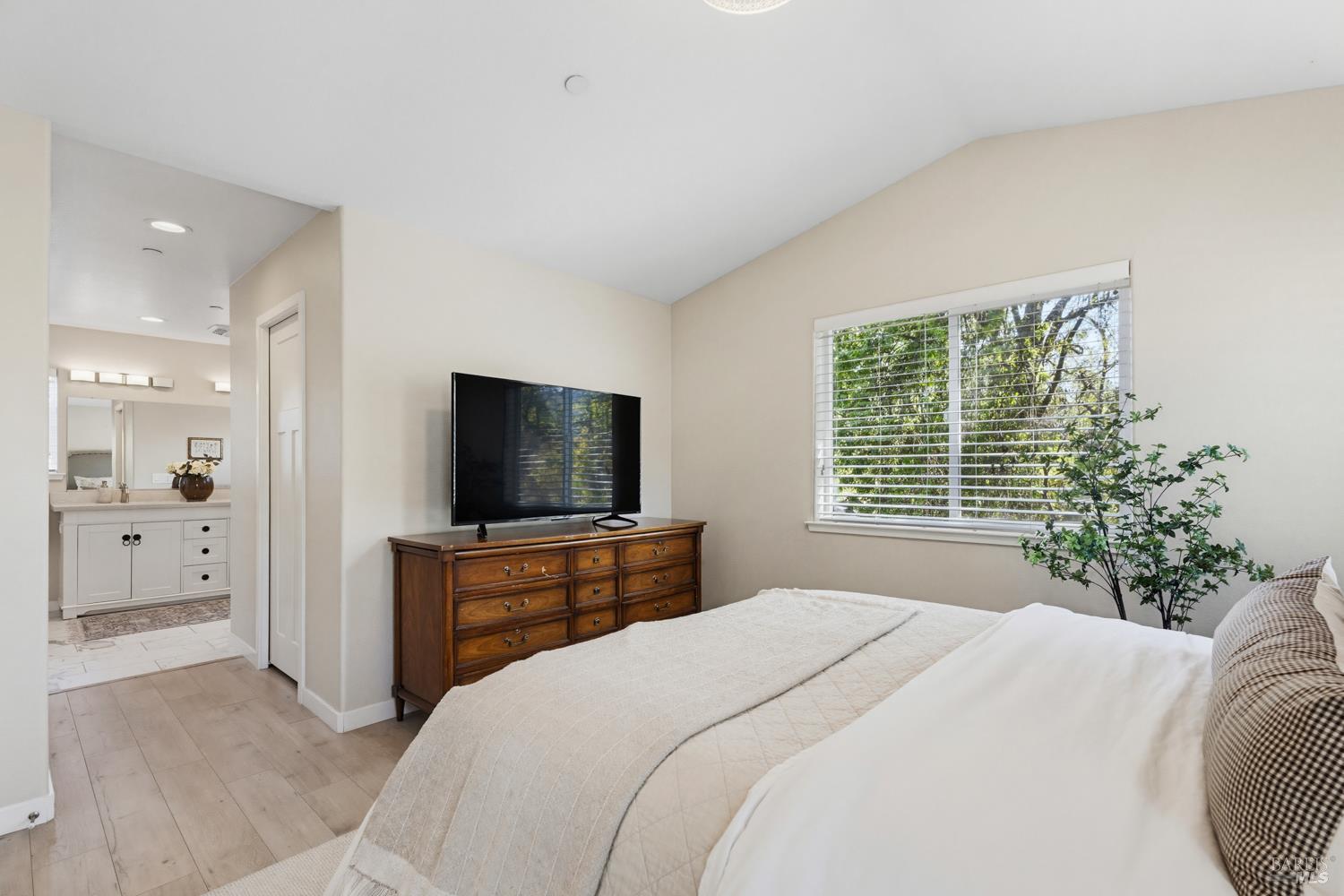 123 Ford Street Ukiah CA 95482