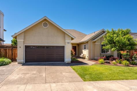 1040 Elsbree Lane Windsor CA 95492