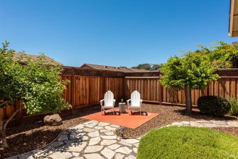 1040 Elsbree Lane Windsor CA 95492