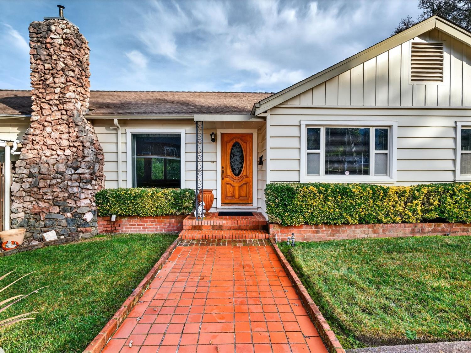 640 Dora Avenue Ukiah CA 95482