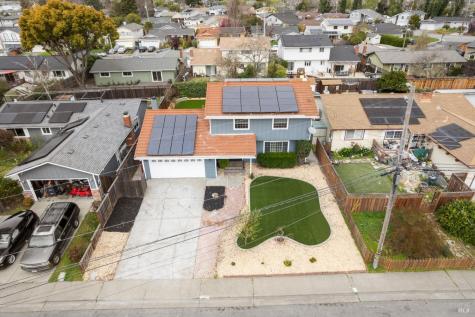 1645 Weaverly Drive Petaluma CA 94954