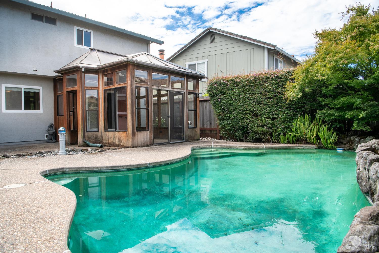 116 Glacier Court Petaluma CA 94954