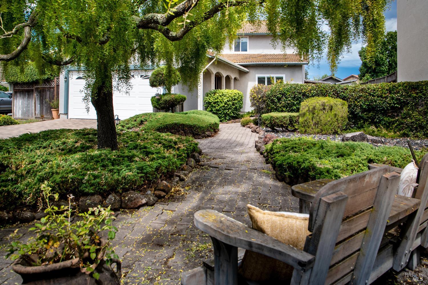 116 Glacier Court Petaluma CA 94954