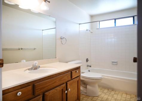 116 Glacier Court Petaluma CA 94954