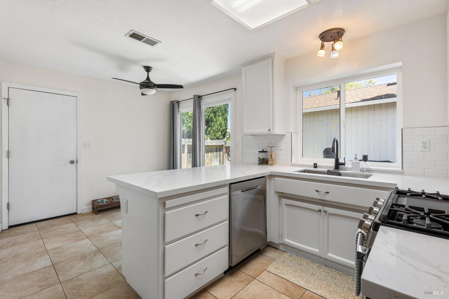 896 Meadowhawk Drive Vacaville CA 95687