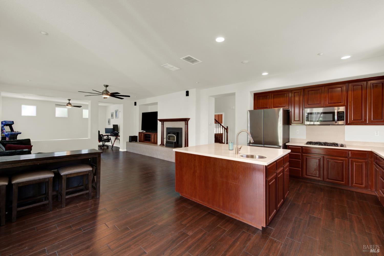 515 Kings Court Dixon CA 95620