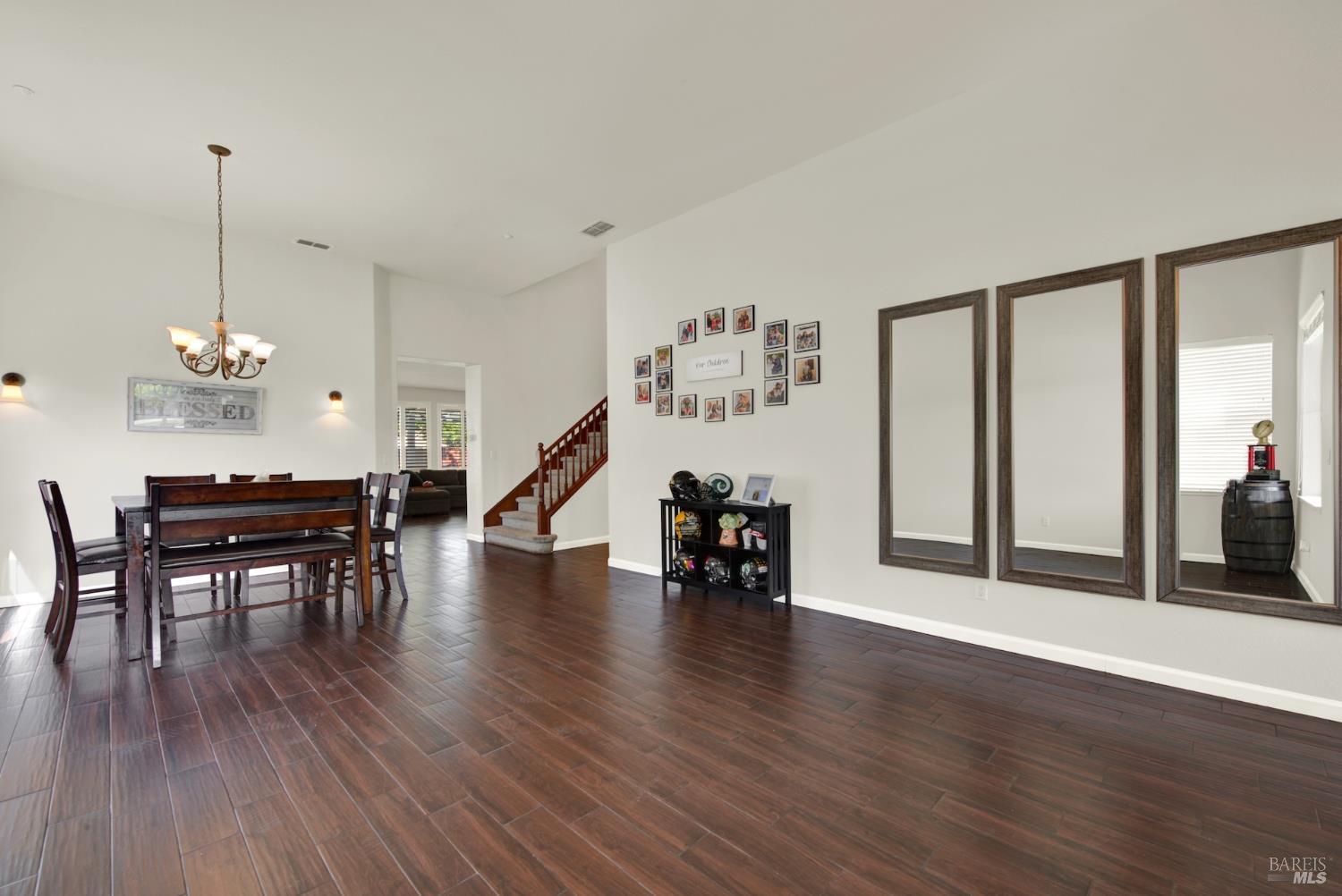 515 Kings Court Dixon CA 95620