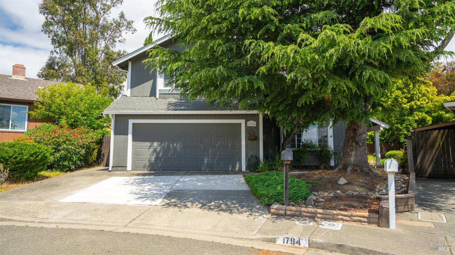 1794 Ellie Court Benicia CA 94510