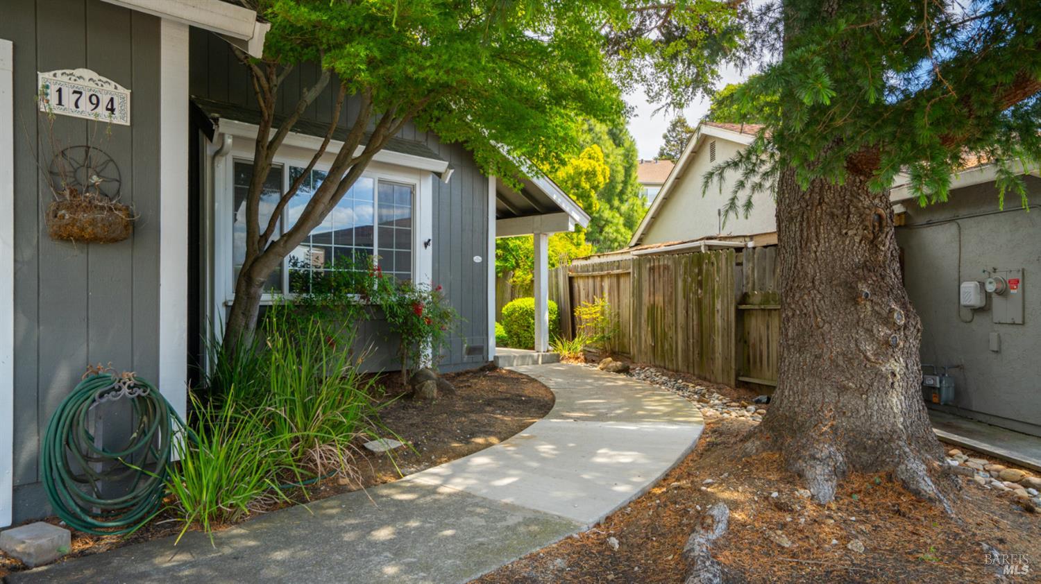 1794 Ellie Court Benicia CA 94510