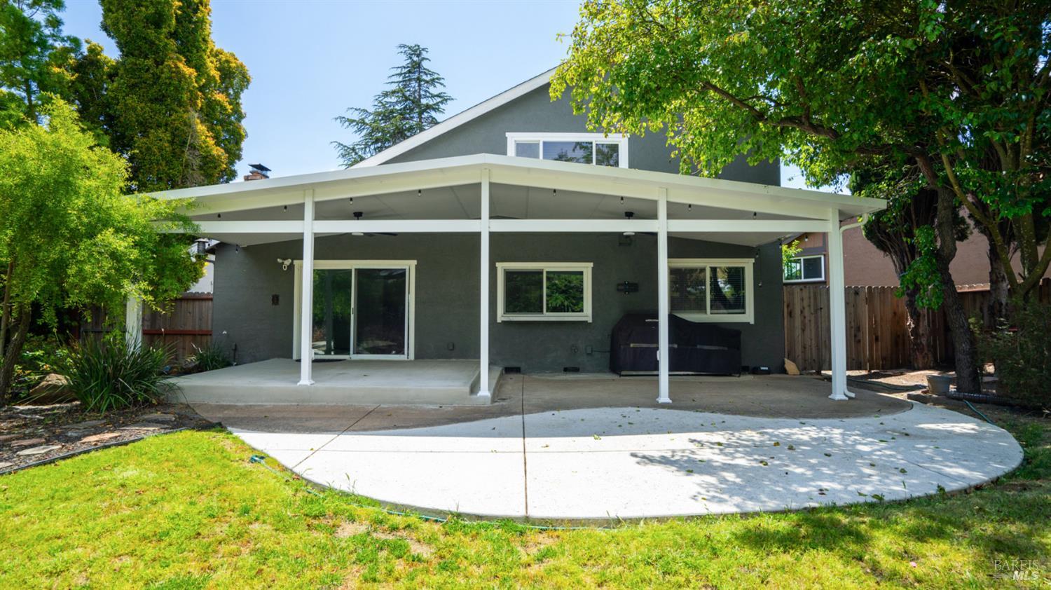 1794 Ellie Court Benicia CA 94510