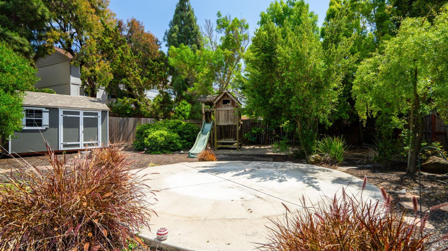 1794 Ellie Court Benicia CA 94510