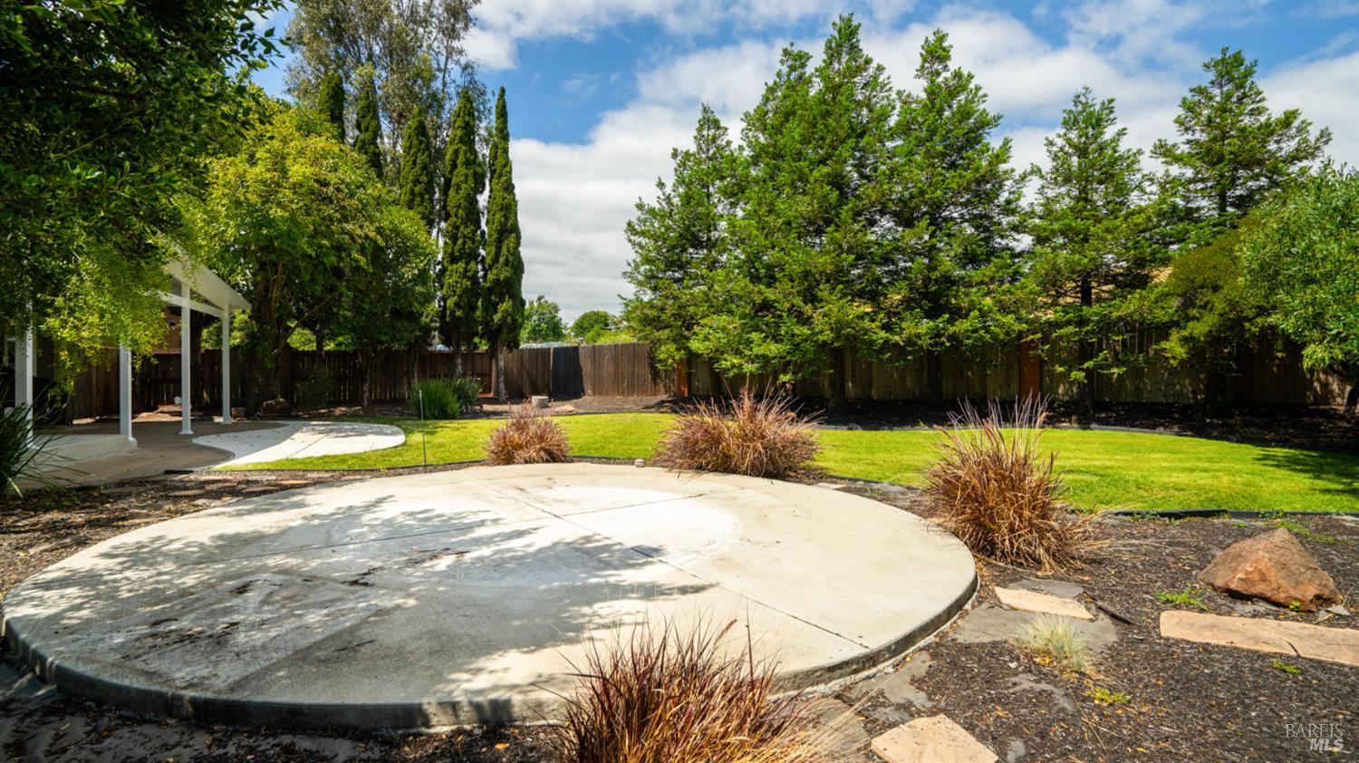 1794 Ellie Court Benicia CA 94510