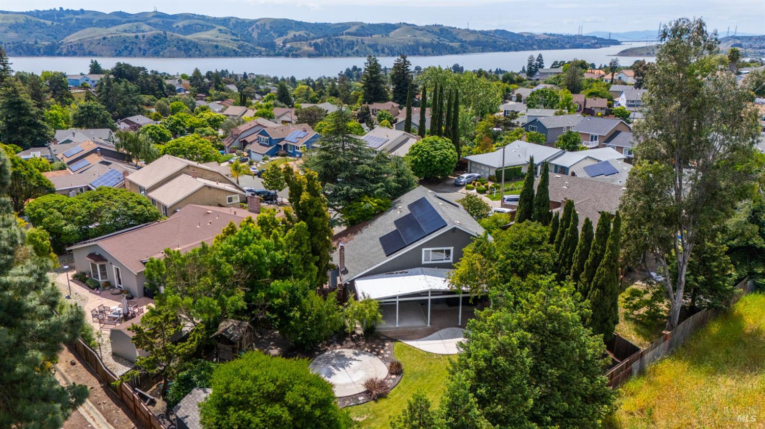 1794 Ellie Court Benicia CA 94510