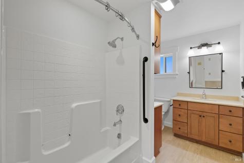 817 Gromo Court Healdsburg CA 95448