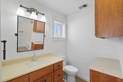 817 Gromo Court Healdsburg CA 95448