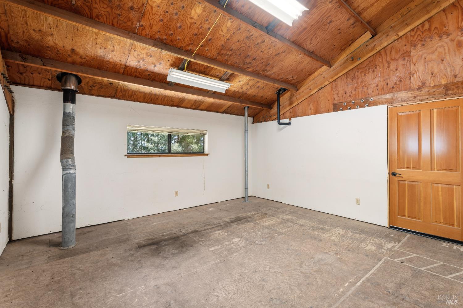 56481 Registered Guest Road Laytonville CA 95454
