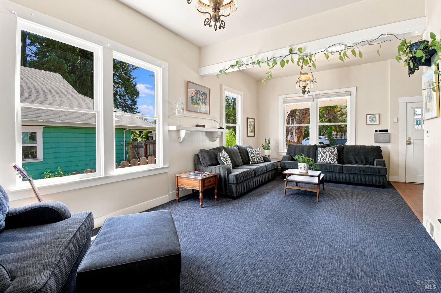 171 N High Street Sebastopol CA 95472